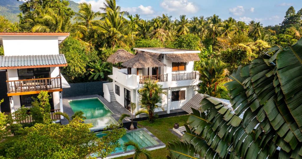 Aqua Suites – Koh Phangan